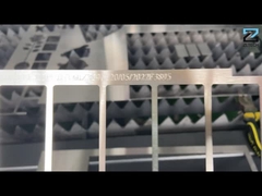 CNCのカッターの金属レーザーの打抜き機1mmの鋼鉄切断および彫版